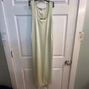 Lululemon Back in Action Maxi Dress Size 6 Light Green Open Back Spring Pastel
